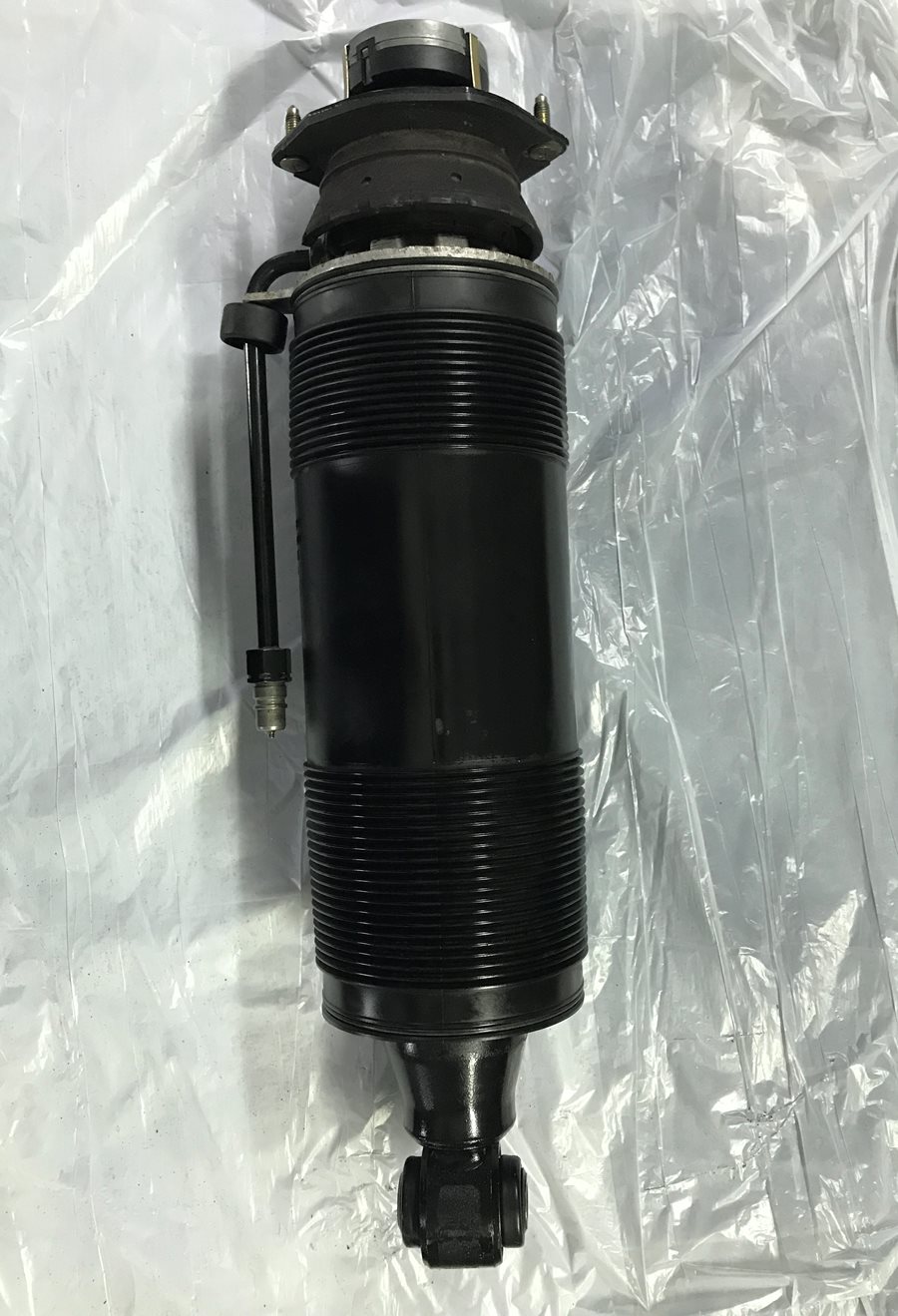 Амортизатор задний  P/L  Мерседес 230